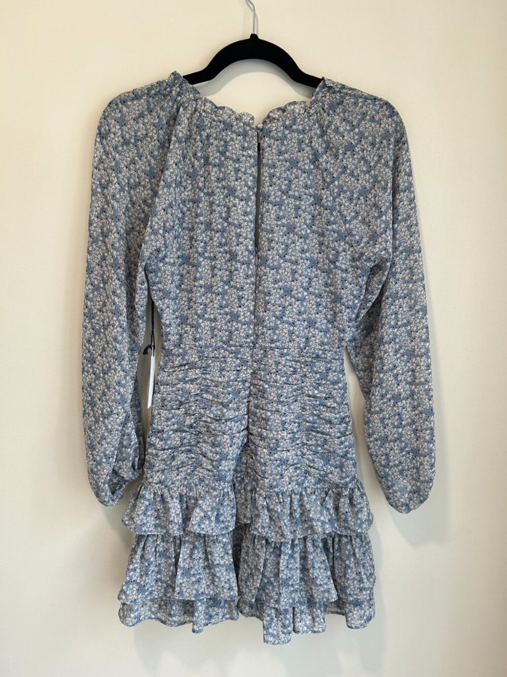 ASTR‎ The Label Blue Floral Ruched Mini Dress NWT Ruffle Tiered XS - Picture 6 of 9